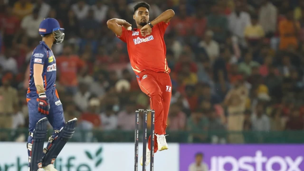 गुरनूर बराड़ की अंतरराष्ट्रीय एंट्री: उम्मीदों, आलोचनाओं और सुधार के बीच युवा तेज गेंदबाज की कठिन परीक्षा