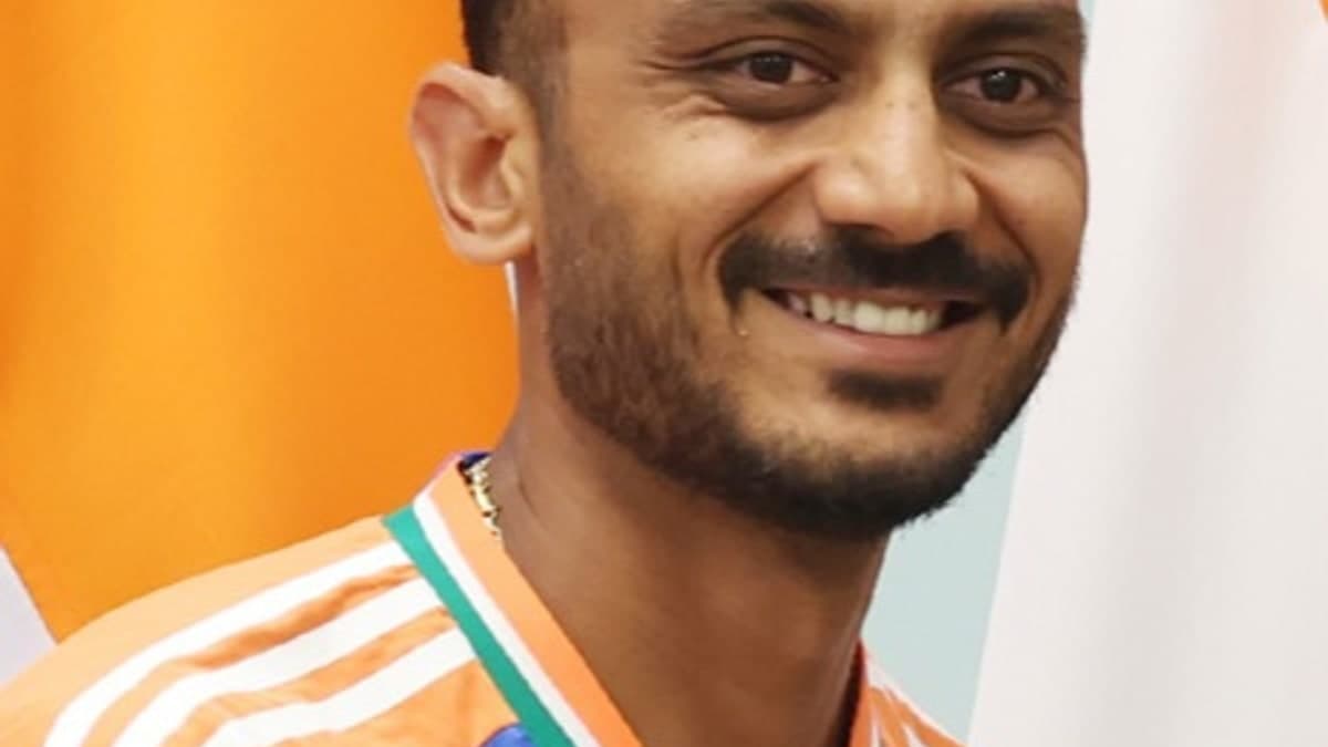 रविंद्र जडेजा बनाम अक्षर पटेल: 2027 के वनडे वर्ल्ड कप की रेस में कौन है आगे?