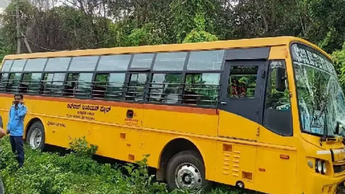 केरल से मुंबई तक सुलगती बस राजनीति: मुफ्त यात्रा, हादसों और हड़तालों के बीच पिसती सार्वजनिक परिवहन व्यवस्था