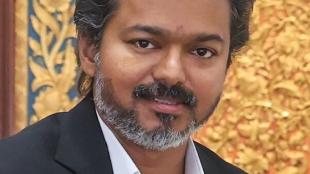 तमिलनाडु की राजनीति में बड़ा भूचाल: विजय थलपति के पाले में जा सकती है पट्टाली मक्कल कच्ची, कैबिनेट में हिस्सेदारी पर चर्चा तेज