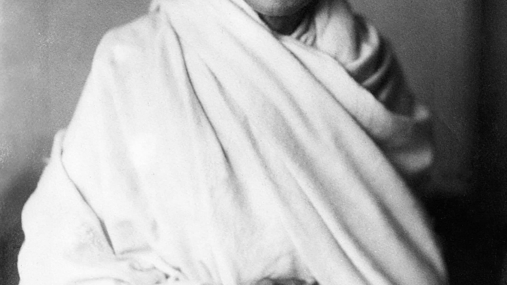 गांधी जयंती 2024: एक तरफ स्कूलों में स्वच्छता के पाठ, तो दूसरी तरफ सियासत के गलियारों में छिड़ी बहस