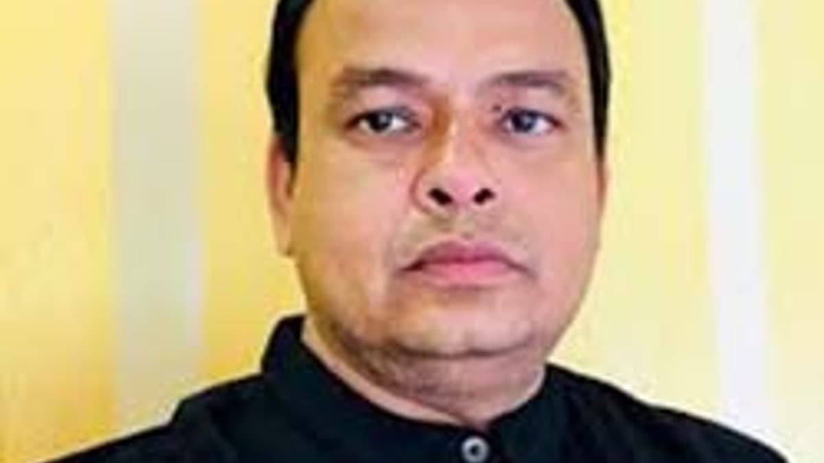 झारखंड में पीडीएस डीलरों का बकाया कमीशन: मंत्री इरफान अंसारी ने केंद्र सरकार पर साधा निशाना, लगाया गंभीर आरोप