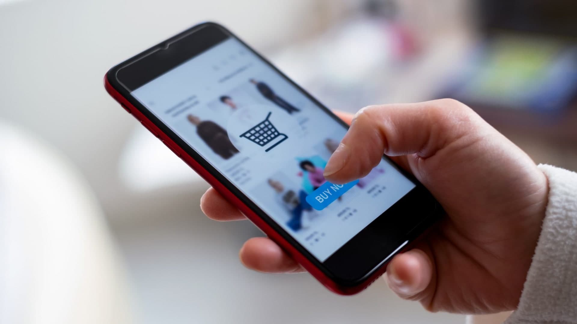 Amazon-Flipkart सेल की शुरुआत: 500 रुपये से भी कम कीमत में मिल रहे हैं ये काम के गैजेट्स