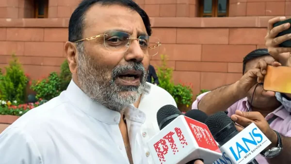 गिरफ्तारी के साए में अभिजीत दीपके का दुस्साहस, कहा- हर दमन झेलने को तैयार