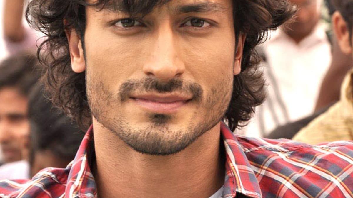 The FreeLance Ground Report: When Vidyut Jammwals 15-Minute Breath Hold Stunned the Street Fighter Event