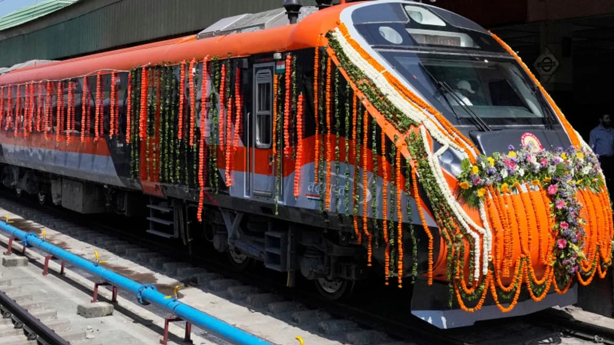 वंदे भारत एक्सप्रेस ने भरी रफ्तार, 180 किमी प्रति घंटे के ट्रायल के साथ नए रूट और बदलावों की तैयारी