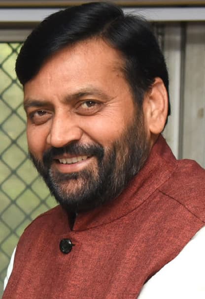 हरियाणा में शिक्षा मंत्री के आवास पर गरमाया पारा: नौकरी पक्की करने की मांग पर अड़े गेस्ट टीचर्स, नए सेवा नियमों को सिरे से नकारा