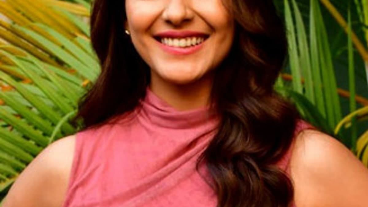 Pooja Meri Jaan Movie Review: Mrunal Thakur and Huma Qureshi Starrer Exposes the Dark Side of One-Sided Obsession