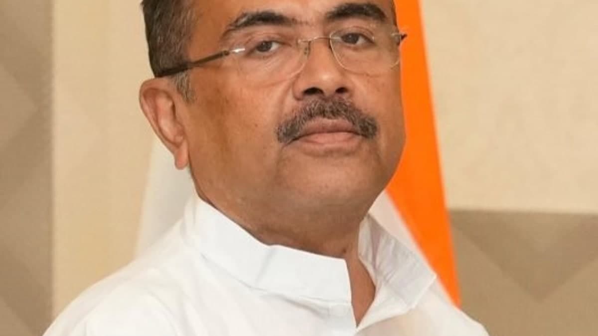 बंगाल में सियासी घमासान तेज: मुख्यमंत्री शुभेंदु अधिकारी का बड़ा ऐलान, राज्य में जल्द लागू होगा यूसीसी और कड़े कानून