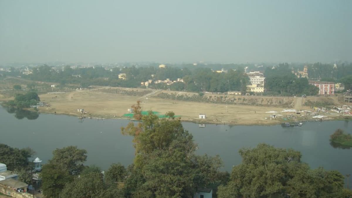 Gomti River Fury: Severe Flooding in Lucknow Leaves Residents Stranded and Facing Drinking Water Crisis