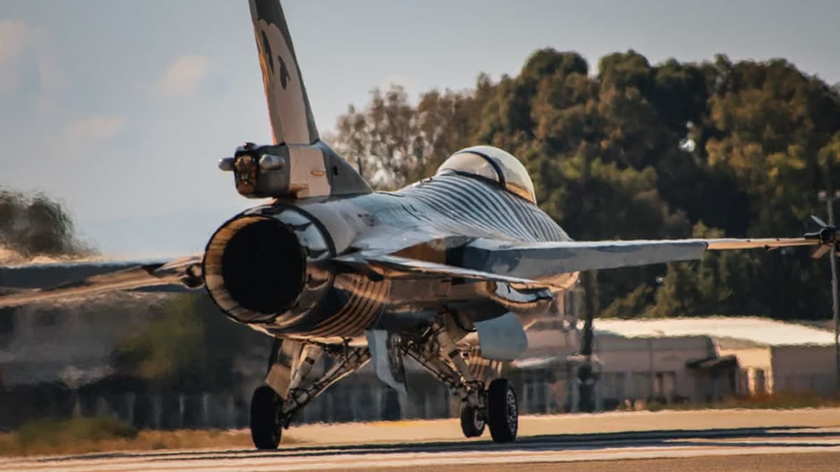US Military Relocates Strategic Bombers From UK Base After Security Breach