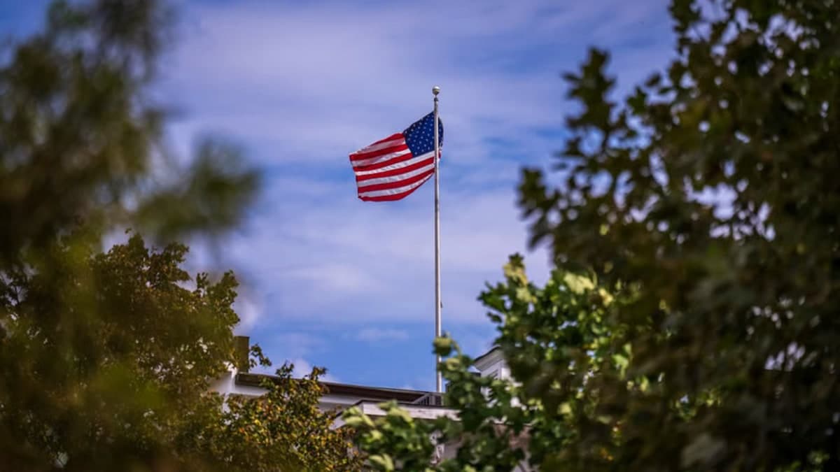 Lawmakers Clash Over Proposed Overhaul of US Citizenship and Visa Laws