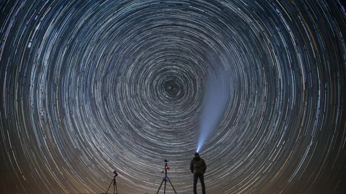Renowned Astrophysicist Francis Halzen Leads Breakthrough in Neutrino Astronomy