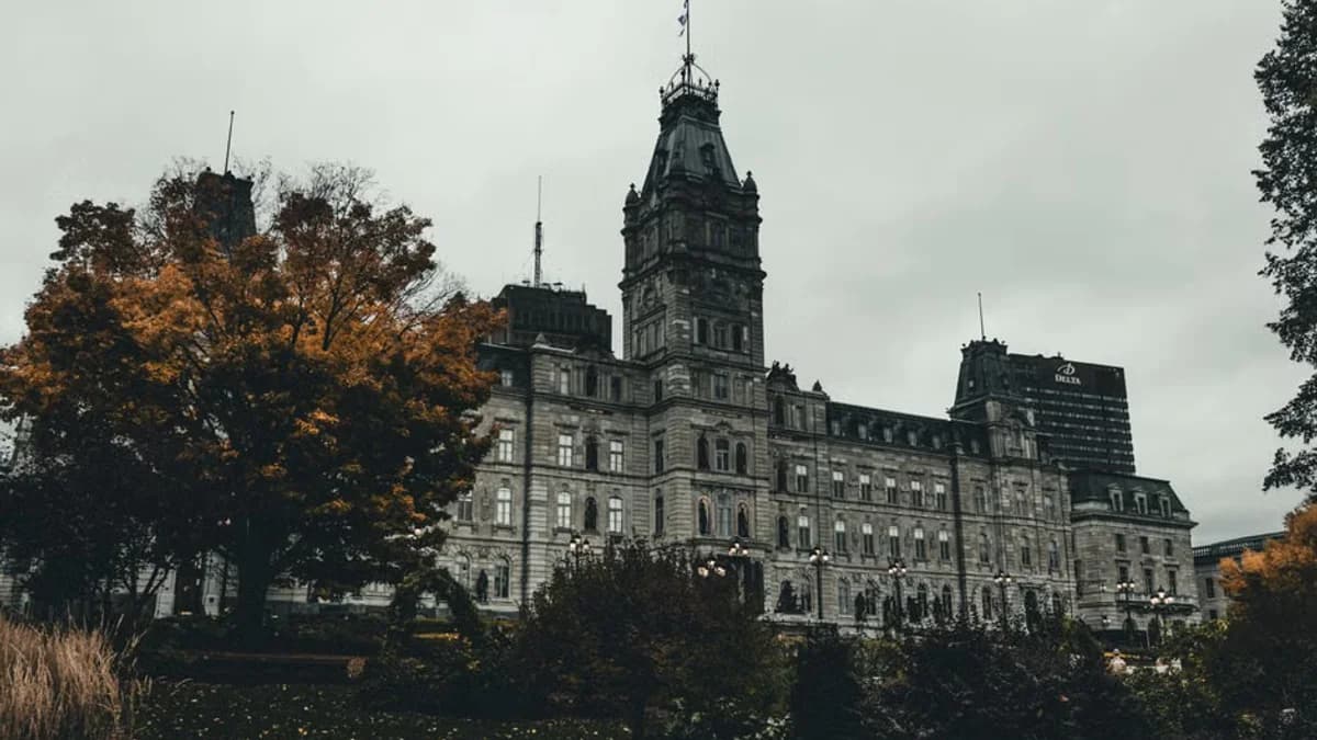 Quebec Political Landscape Shifts Dramatically Amid Intensifying Electoral Debates