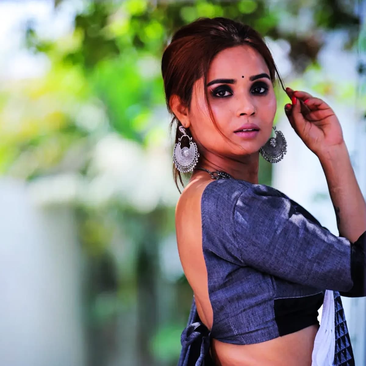 उनकी इन बोल्ड और बेबाक बातों ने सोशल मीडिया पर नई बहस छेड़ दी है और लोग उनकी तारीफ कर रहे हैं।