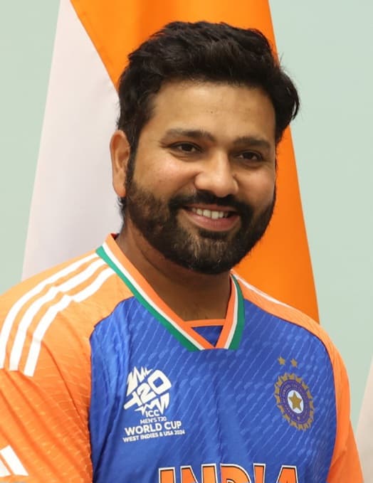 मैदान पर रोहित शर्मा का पुराना अंदाज: जडेजा से कही ऐसी बात, तेजी से वायरल हुआ वीडियो