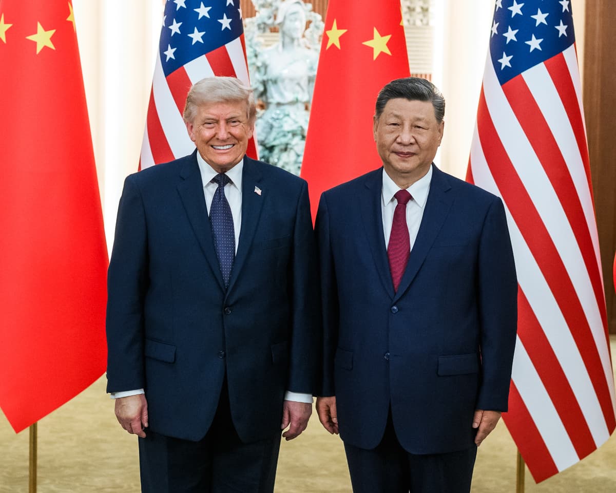 Xi Jinping laughs uncontrollably at Trump's joke about Joe Biden's autopen