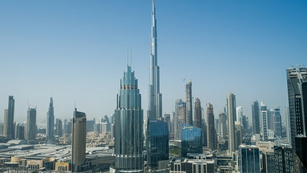Video: Indian shares Dubai's traffic discipline video, highlights how to avoid jams without blocking junctions