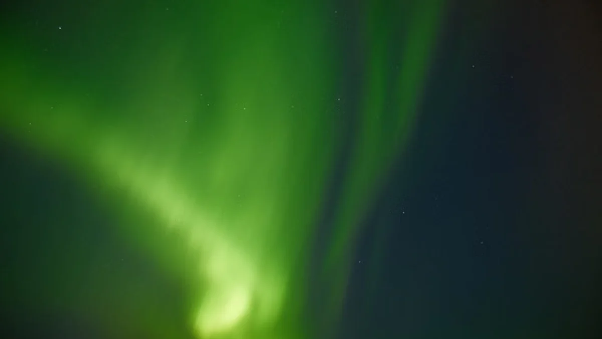 Major Solar Flare Activity Triggers Global Scientific Alert and Aurora Displays