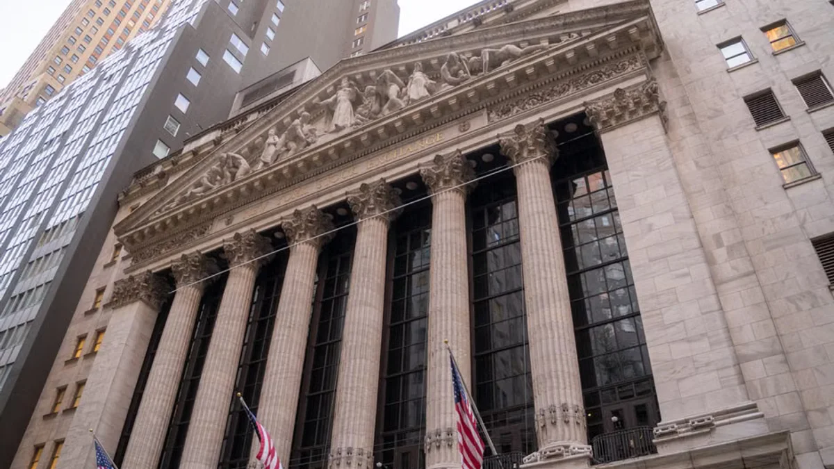 Wall Street Slumps: Key Drivers Behind Today's Market Sell-Off
