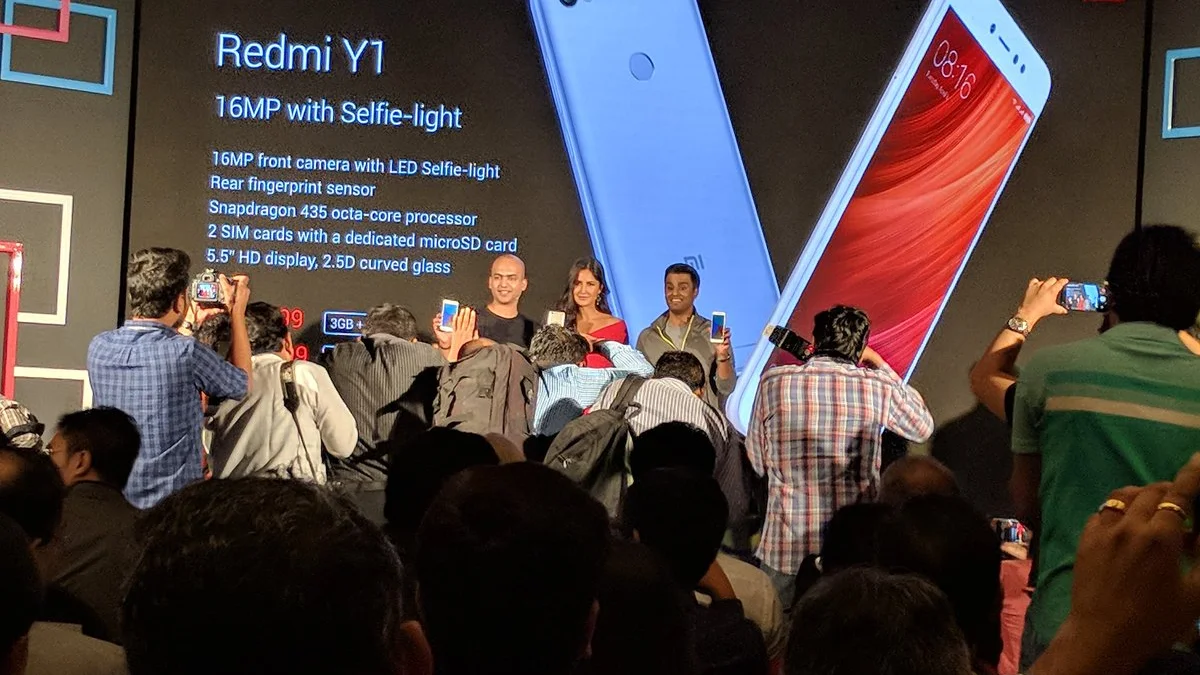 Redmi Turbo 5 पर मिल रही है बंपर छूट, 7540mAh बैटरी और 100W चार्जर वाले फोन पर पूरे 6 हजार की बचत