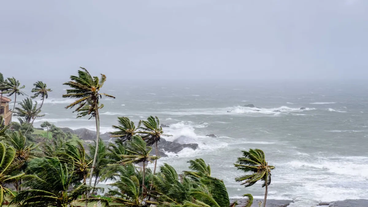 Se forma la tormenta tropical Isaias en el Golfo y podría fortalecerse rápidamente