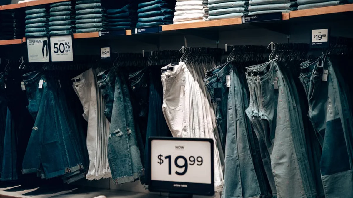 Levi Strauss Boosts Profit Outlook Despite Cautious Global Sales Forecast