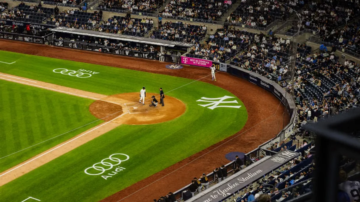 Rays Sweep Yankees in Game 3 to Advance to the American League Championship