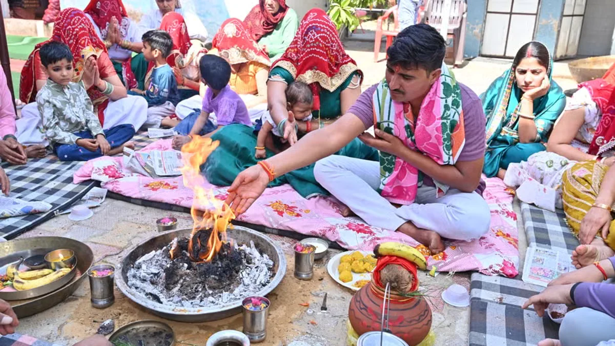 राहुल और प्रियंका गांधी पर कानूनी शिकंजा: विरोध प्रदर्शन के दौरान पुलिस से नोकझोंक पर FIR दर्ज