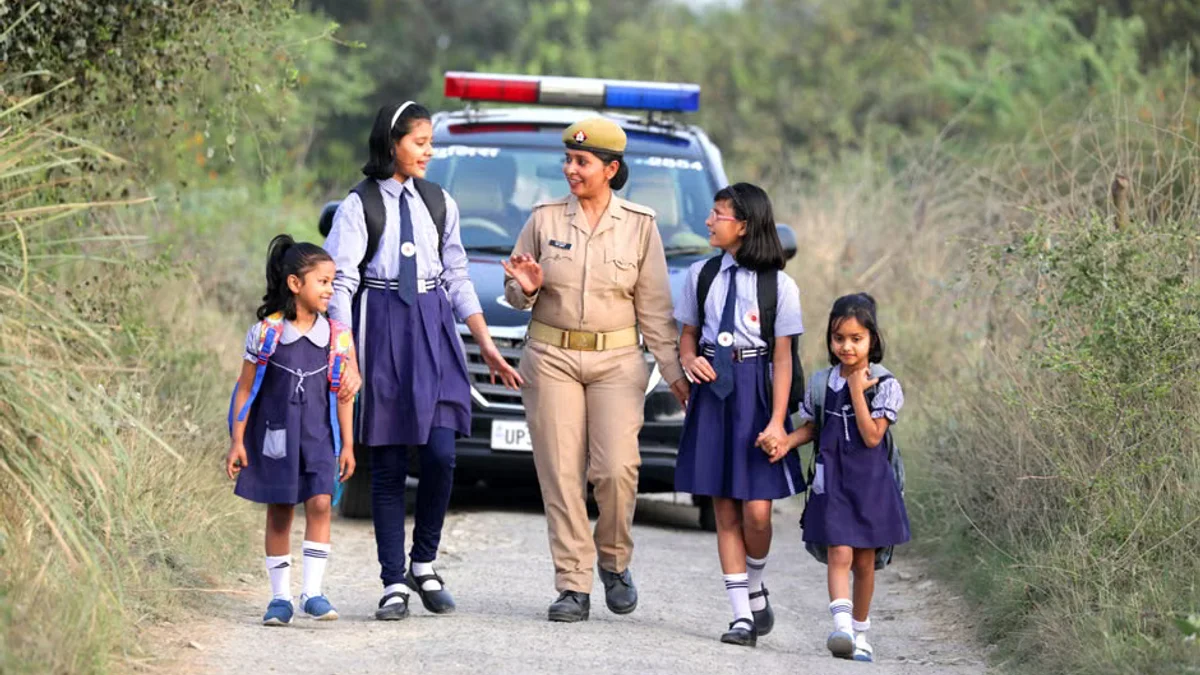 राहुल गांधी और प्रियंका गांधी की बढ़ी मुश्किलें: पुलिसकर्मियों से हाथापाई मामले में नई FIR दर्ज