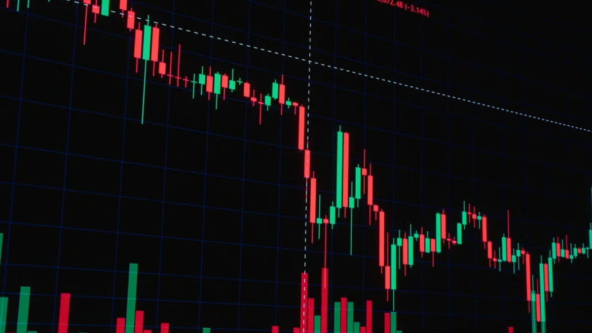Corporate Bankruptcies Surge Amid High Interest Rates and Changing Consumer Trends