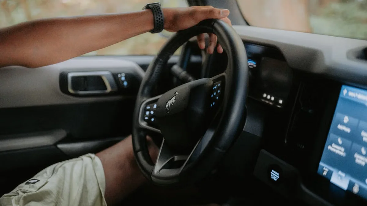Google Rolls Out Android Auto Fix to Stop Annoying Auto-Playing Music