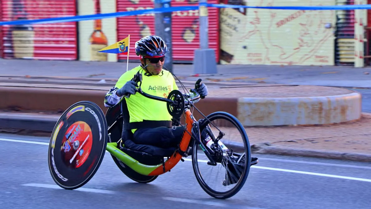 2026 Chicago Marathon Men's Preview: Jacob Kiplimo Is the Heavy Favorite - Can Anyone Stop Him?
