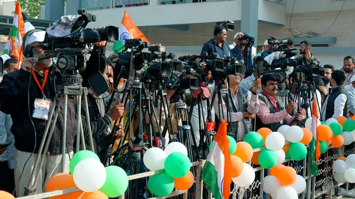 INDIA गठबंधन का दिल्ली से राजघाट तक बड़ा संग्राम: चुनाव आयोग की कार्यप्रणाली पर गंभीर सवाल