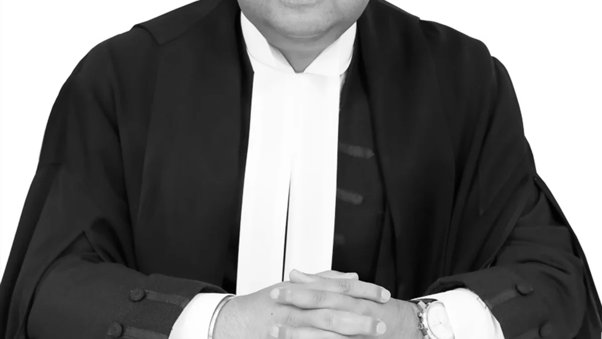 मतदाता सूची के SIR मामले पर जस्टिस भुइयां के बयान से बंटे पूर्व जज, गवई ने जताई आपत्ति तो ओका ने किया समर्थन