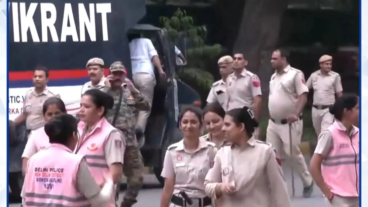 देशभर में पुलिस महकमे में बड़े बदलाव: जंतर-मंतर पर पिंक फोर्स तैनात, छत्तीसगढ़ में 92 अधिकारियों के तबादले