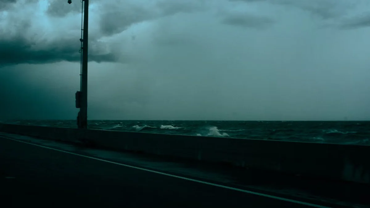 Hurricane Simon Batters Mexico’s Pacific Coast with Torrential Rains and Destructive Winds