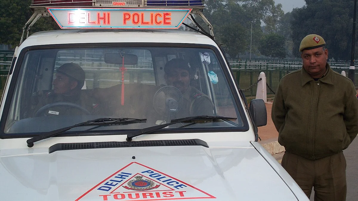 वीडियो: हिरासत में चाय-समोसा मिलते ही बदले प्रदर्शनकारियों के सुर, मजेदार नारे ने सोशल मीडिया पर खींचा सबका ध्यान