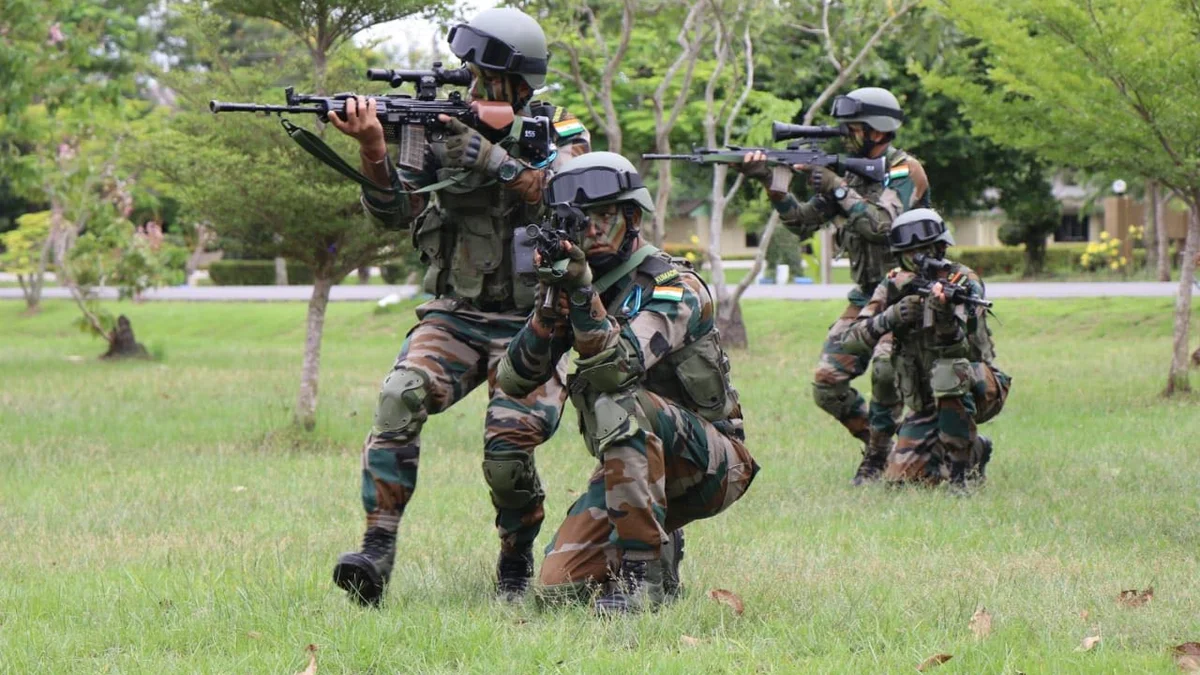 PoK से घुसपैठ की बड़ी साजिश नाकाम: LoC पर बारूदी सुरंग विस्फोट में लश्कर का शीर्ष कमांडर ढेर, 100 से अधिक आतंकी एक्टिव