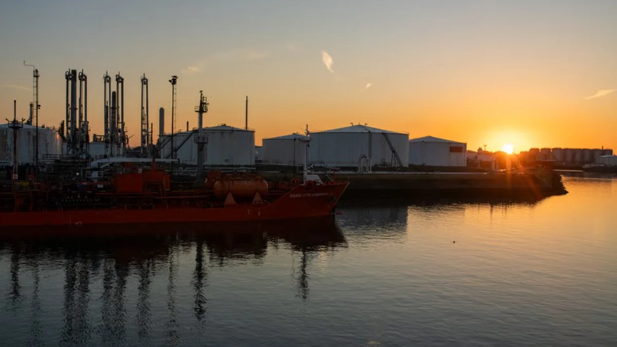 Global Energy Prices Surge as Diplomatic Ceasefire Efforts Stall in Ukraine
