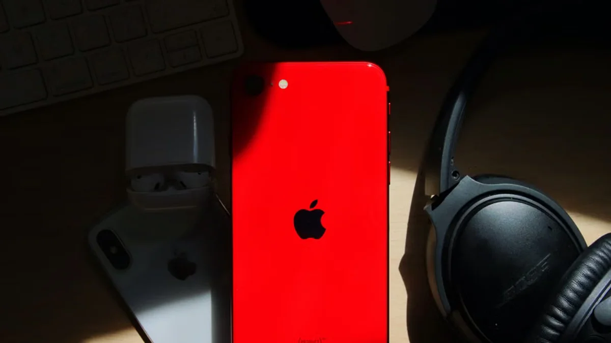 Apple has reportedly increased its iPhone Duo orders by 30%
