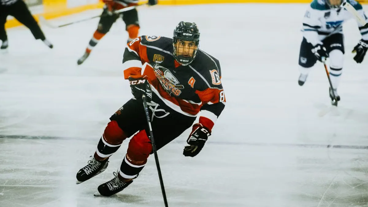 Matthew Schaefer Emerges as Elite Prospect in Junior Hockey Ranks