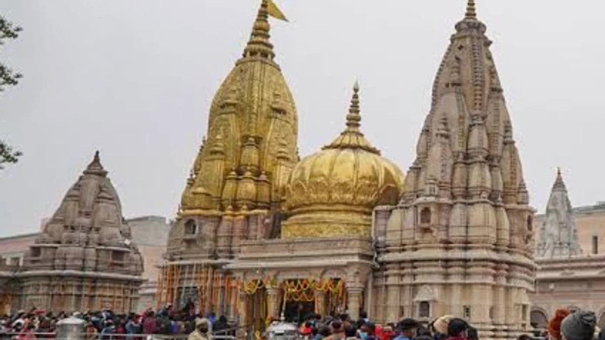 वीडियो: काशी विश्वनाथ मंदिर के स्वर्ण शिखर से सोना गायब होने की आशंका, मामला PMO तक पहुंचा तो मंदिर प्रशासन ने दी सफाई