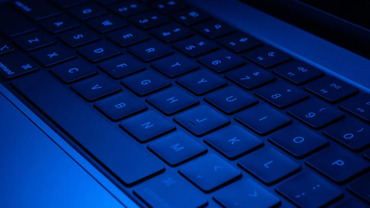 Tech Enthusiast Nearly Gets Kicked Out of Store After Stress-Testing NVIDIA Laptop