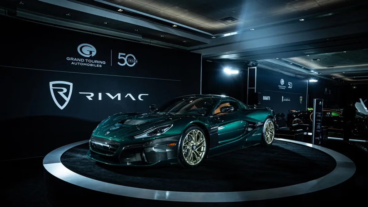 Tesla Gears Up for Long-Awaited Next-Generation Roadster Unveiling