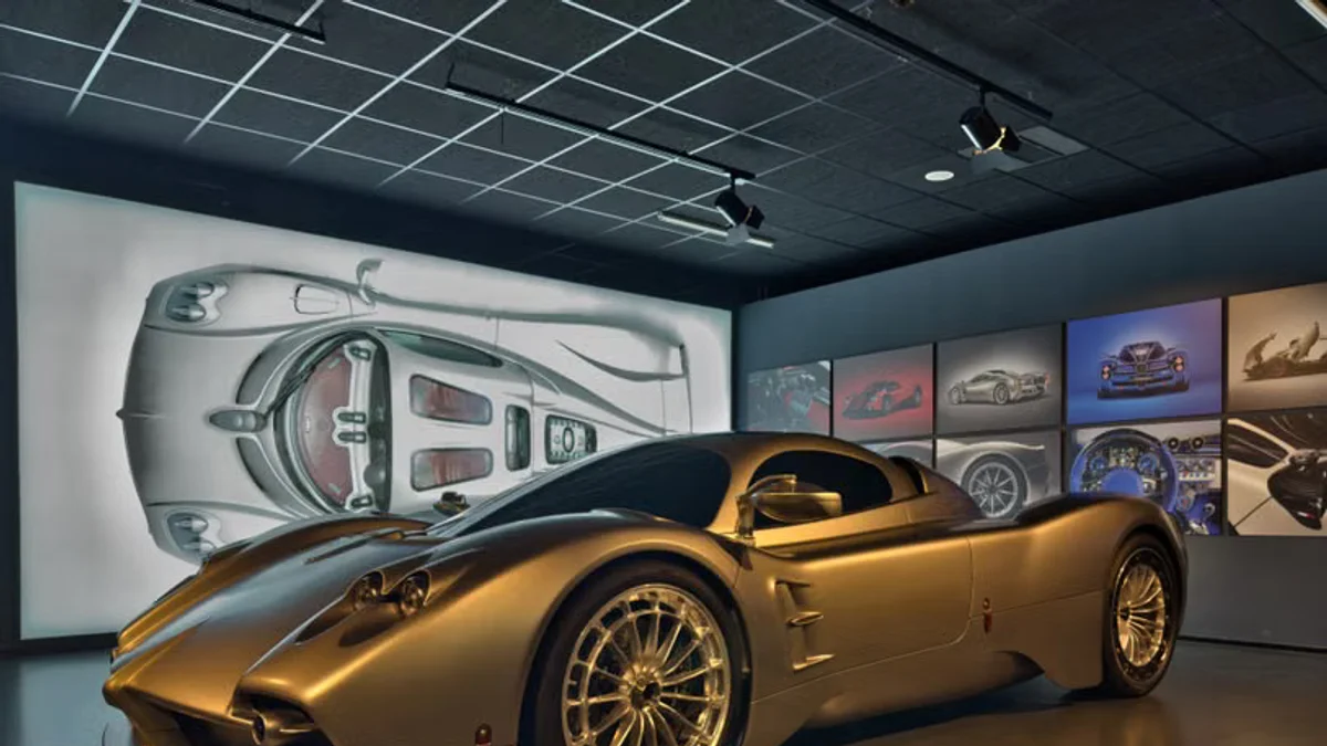 Tesla Roadster Performance Claims Spark Engineering Debates in Auto Industry