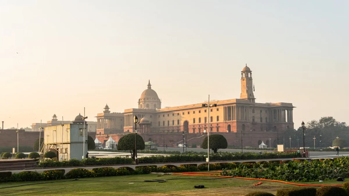 संसद के विशेष सत्र में परिसीमन और महिला आरक्षण: क्या यह लोकतंत्र का नया नक्शा है या संघीय ढांचे के लिए बड़ी चुनौती?