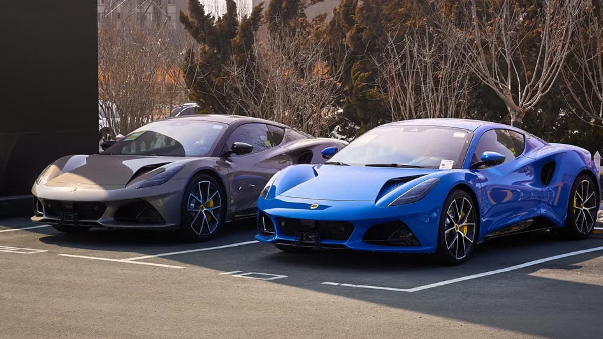 Musk Teases 'Flying' Tesla Roadster With SpaceX Thruster Package