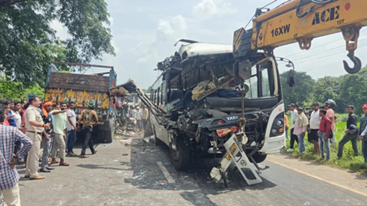 Tragic Night on Roads: Four Dead in Separate Truck Collisions Across Jharkhand