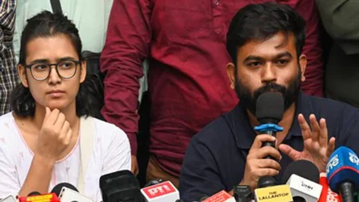Poonam Pandey Slams Cockroach Janta Party: Once a Supporter, Now Calls Protests a Joke